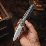 Das SFX-1 Silver Fox von LAIR mit Titangriffschalen und VG10 Klinge