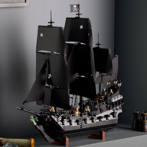 LEGO® Black Pearl Set 10365