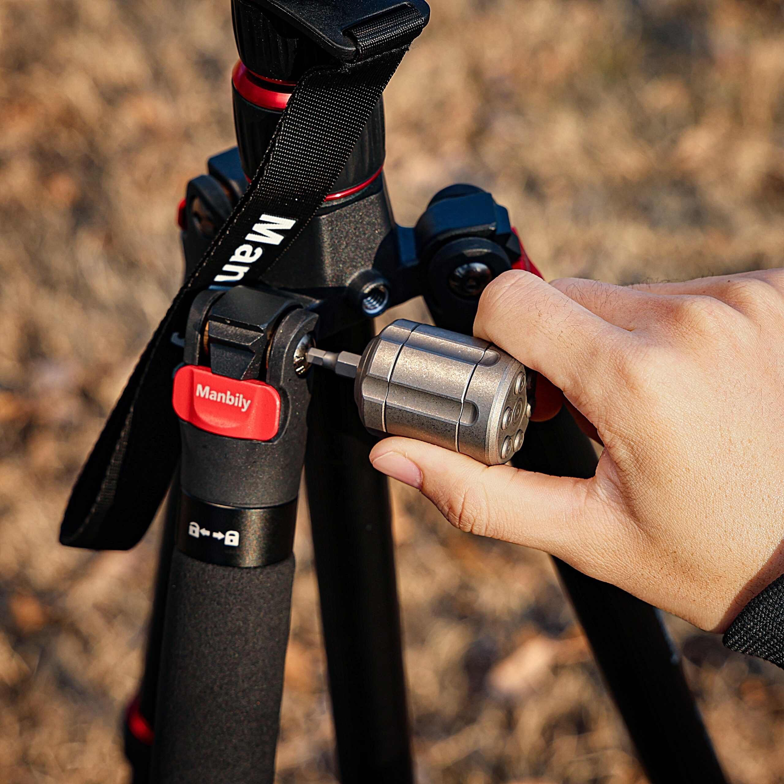 The Revolver S – Compact Titanium Ratchet Screwdriver