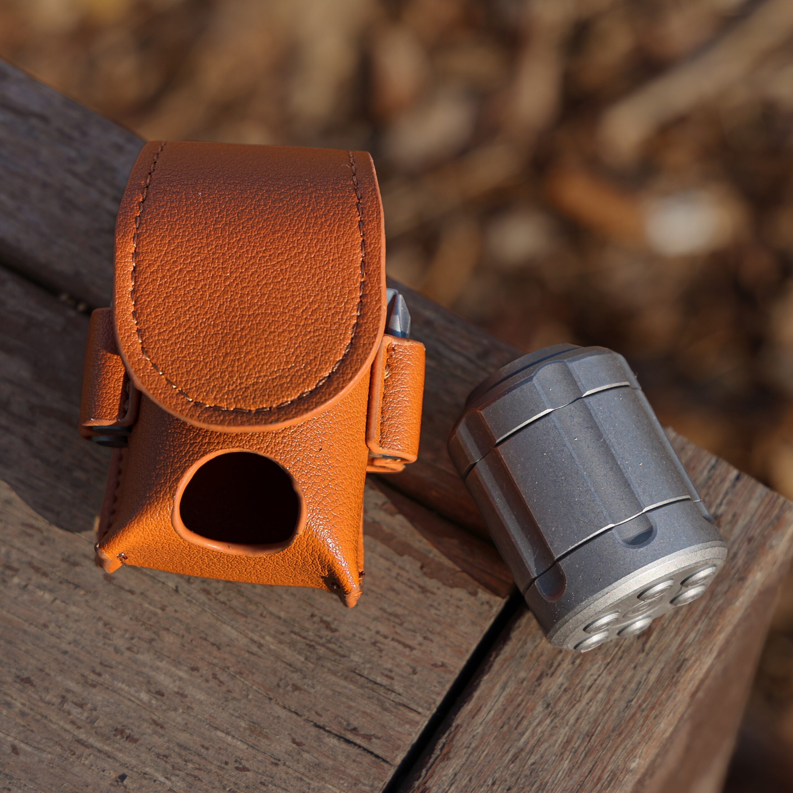 The Revolver S – Compact Titanium Ratchet Screwdriver