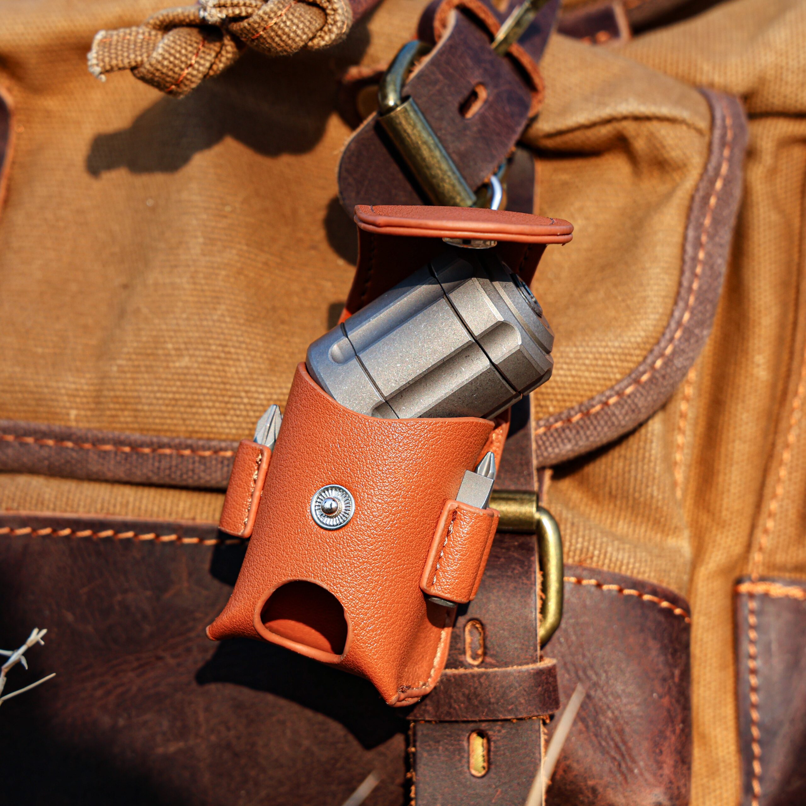 The Revolver S – Compact Titanium Ratchet Screwdriver