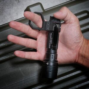 Triton Cottos Taschenlampenring