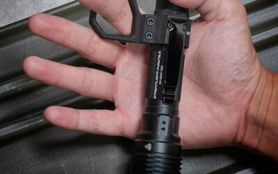 Triton Cottos Taschenlampenring